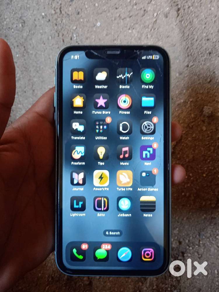 I phone 11 64 gb