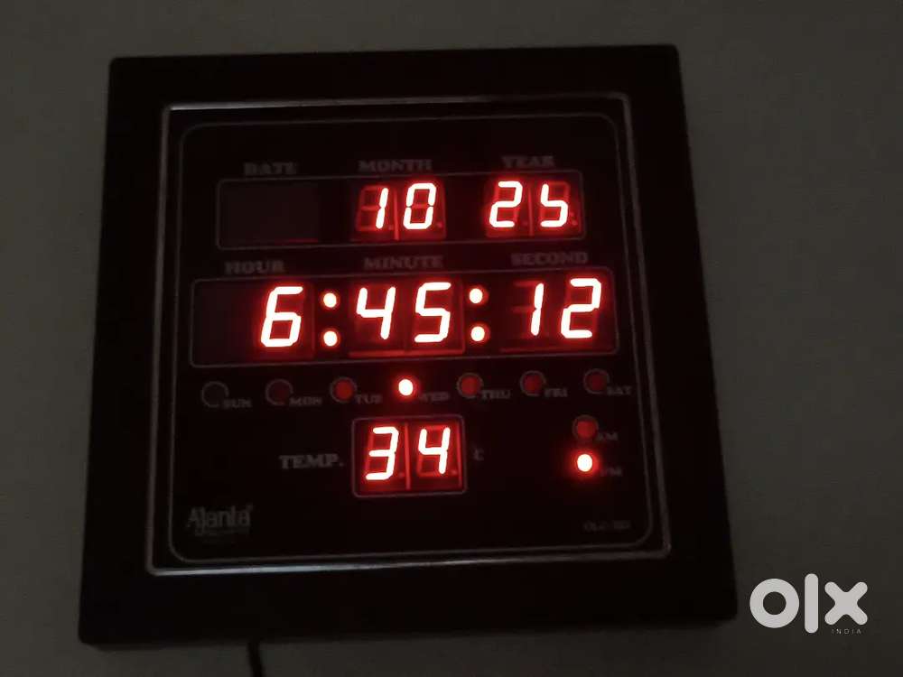 DIGITAL WATCH