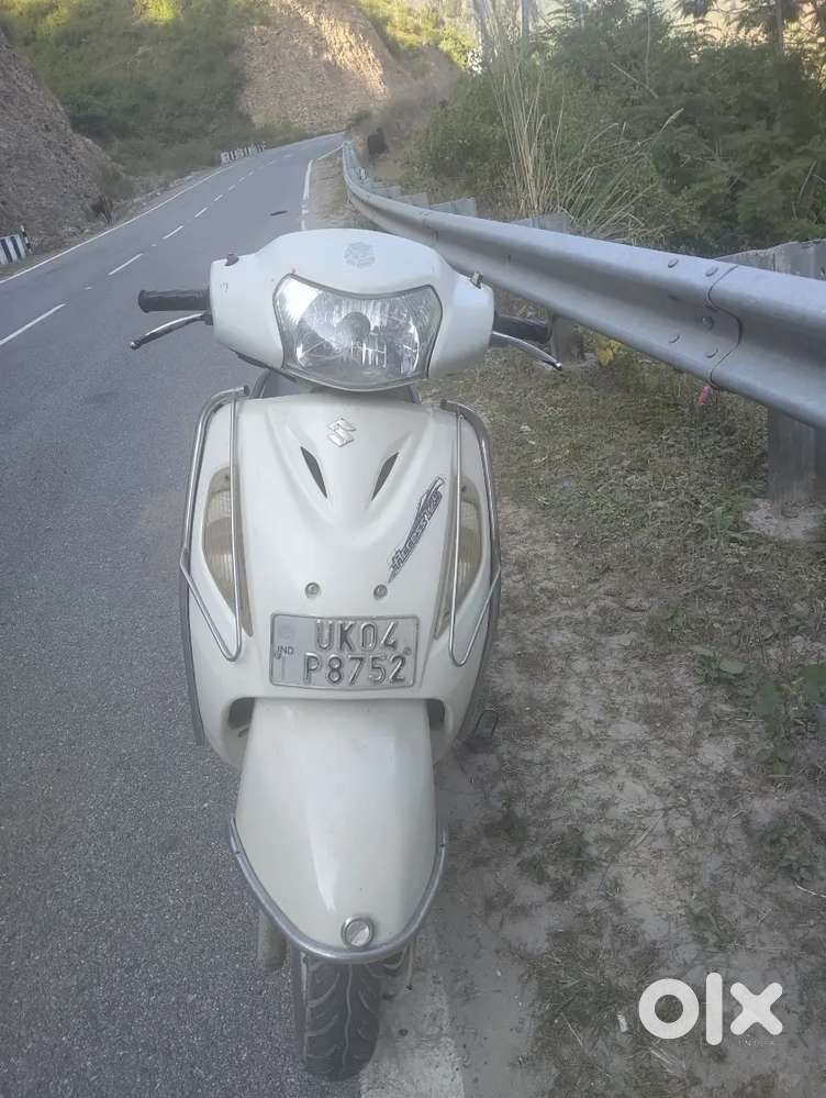 Suzuki Access 125CC Gadi condition good full ok ghadi
