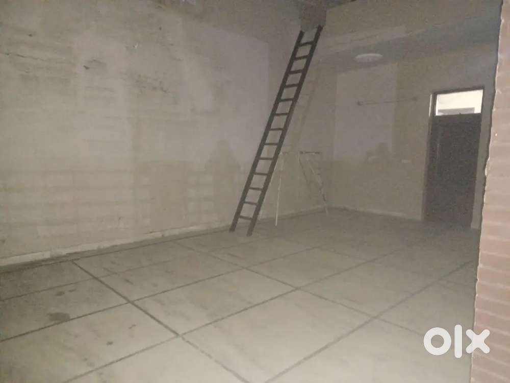 Owner free 2 BHK house for rent