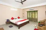 Guest house available for rent in Christianbasti