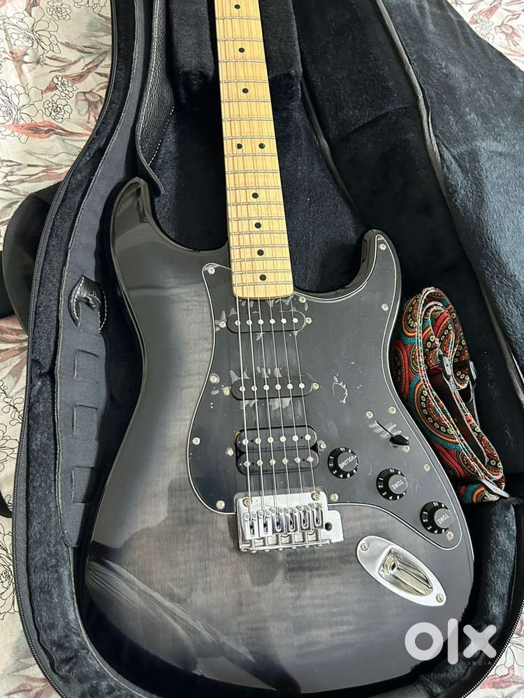 Electric guitar with amp