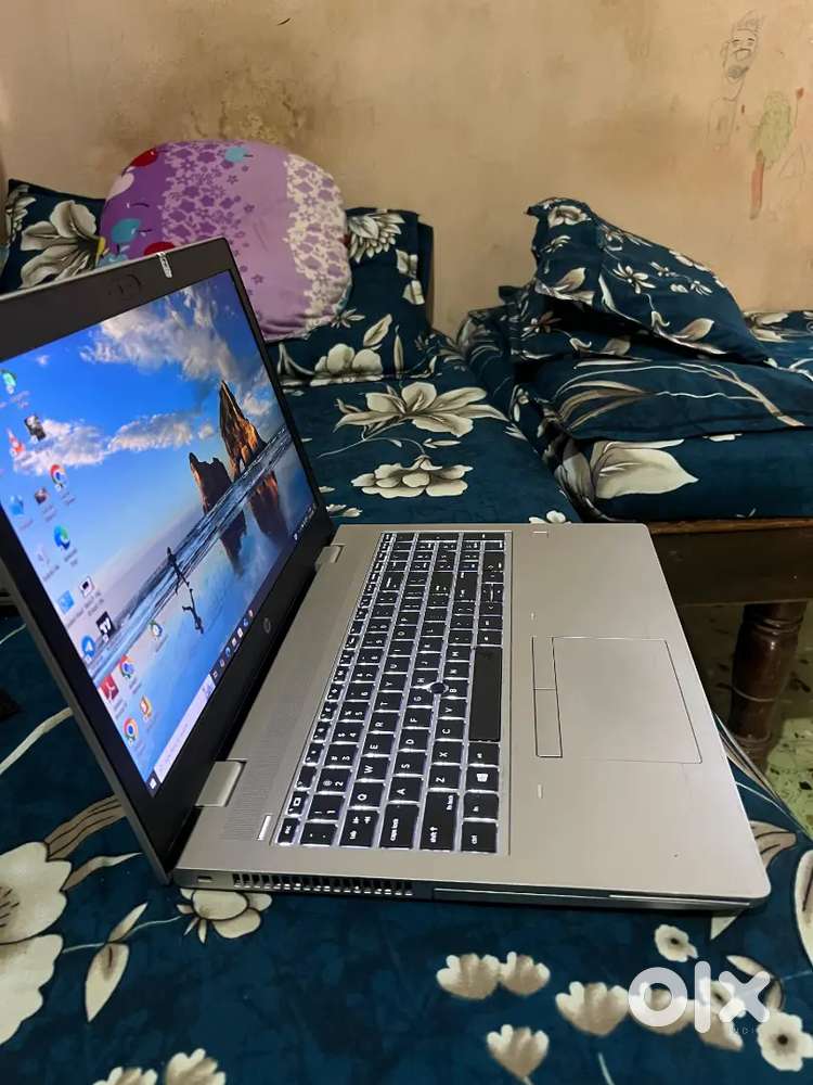 Laptop for multitasking