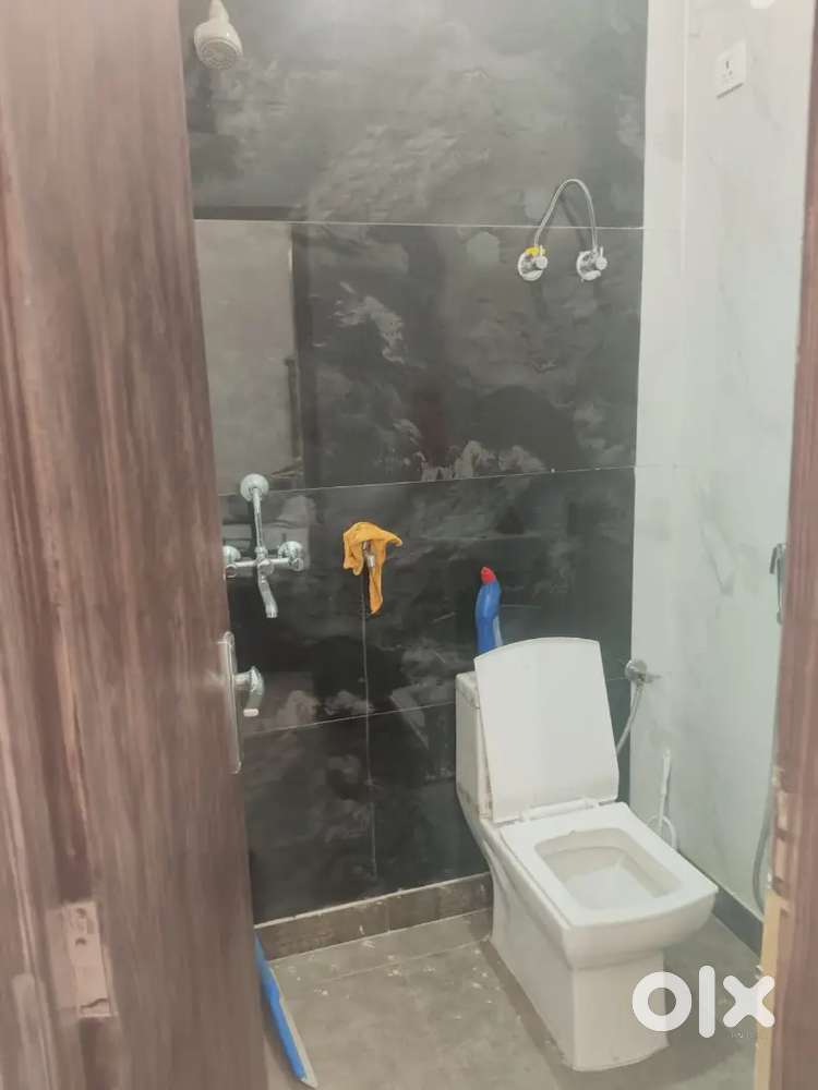 1bhk ground floor  park facing