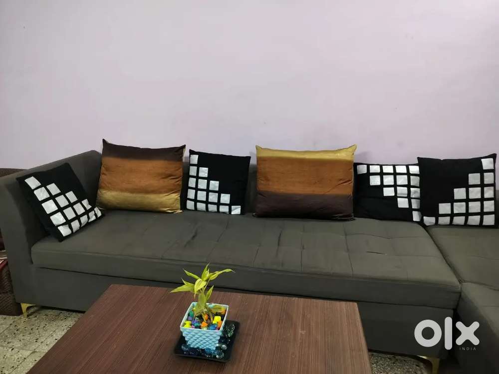7 SEATER SOFA FOR SALE