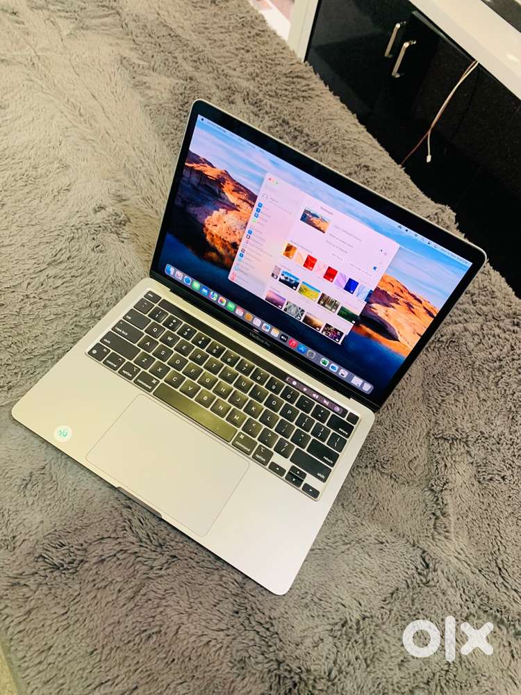 Apple MacBook Pro  2022  M2 Chip  8GB RAM  256GB SSD  A2338