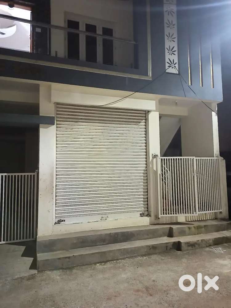 Shop & Single room for rent