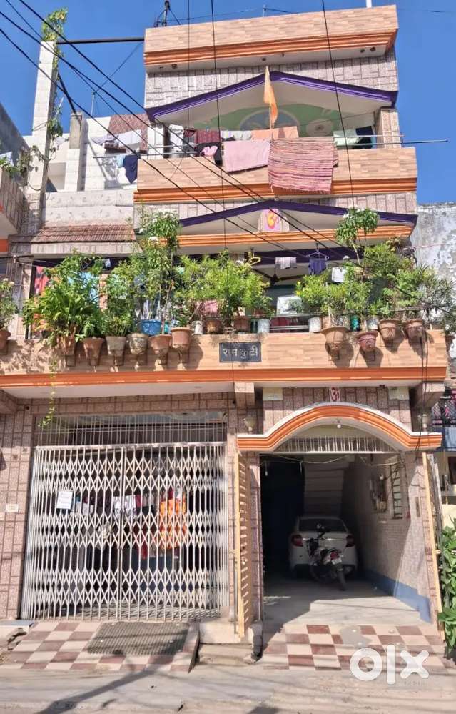 Girls Hostel is selling in Chinhat