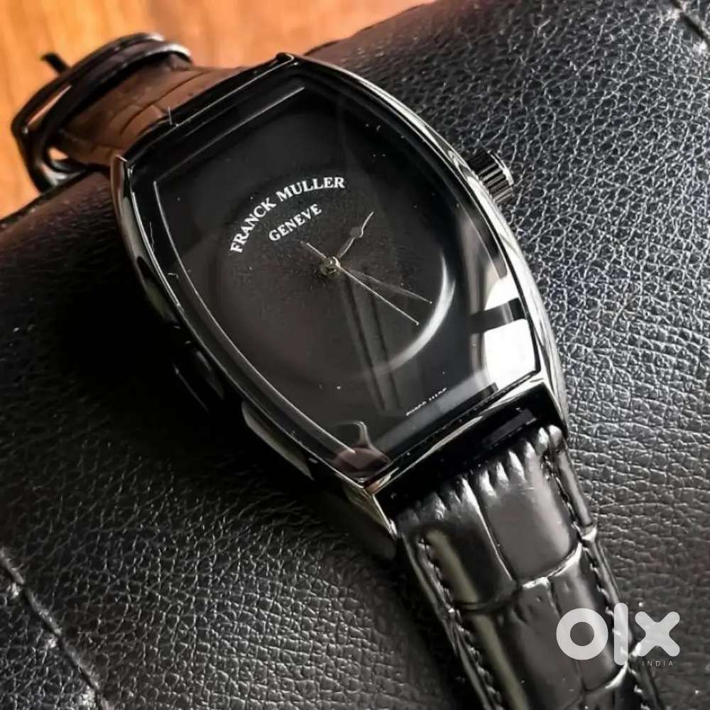 Premium quality watch for men available