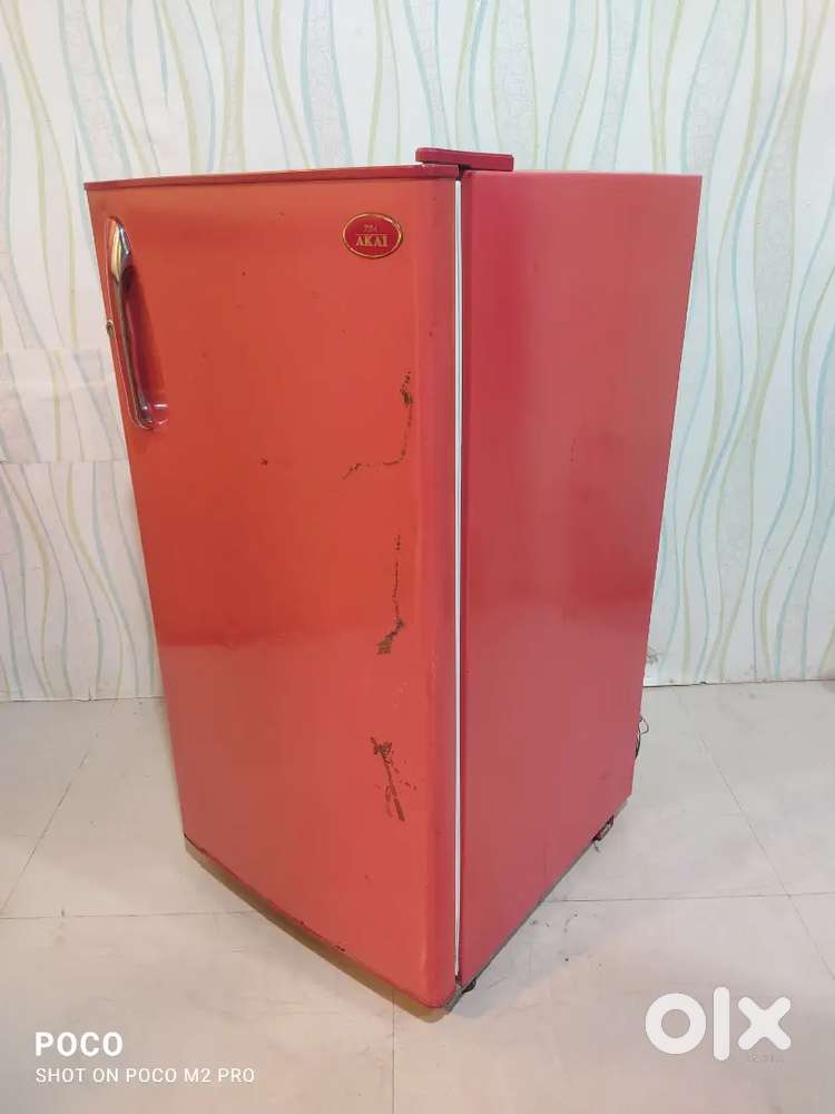 Akai 4 Star 180 litres Single Door Refrigerator, perfectly working.