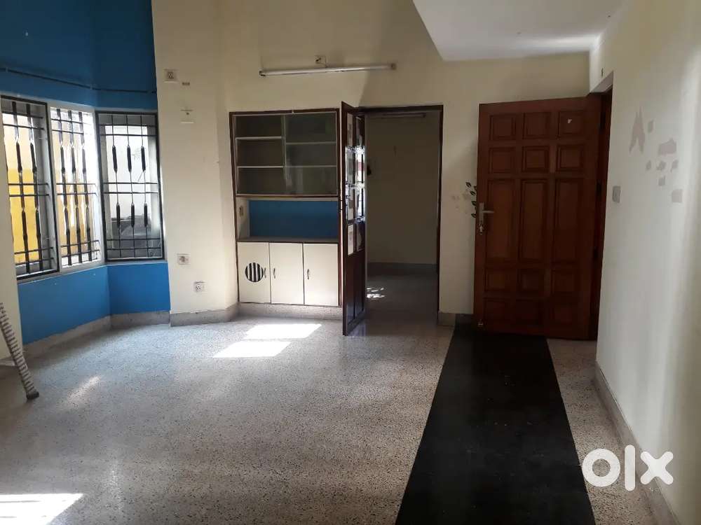 3 BHK Independent Family Only Car Parking House for Rent at Thycaud