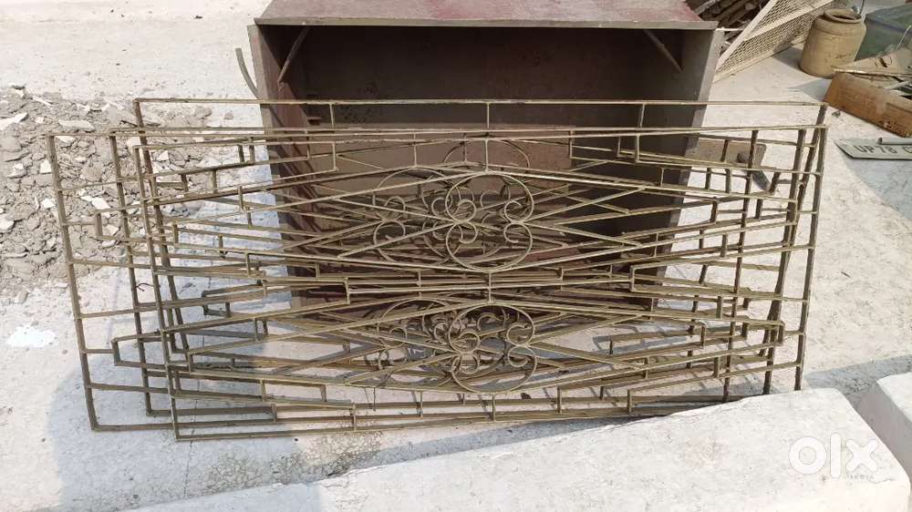 Lohe ki grill khidkiyan