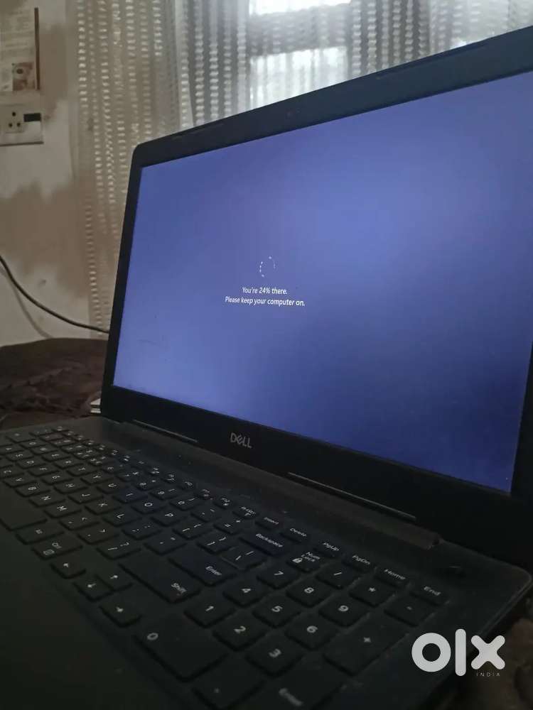 Dell Inspiron 3583 desktop - Intel i3 8145u,1TB storage, window 11