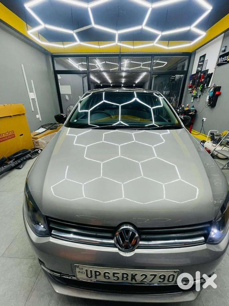 Volkswagen Polo 2013 Petrol 97000 Km Driven