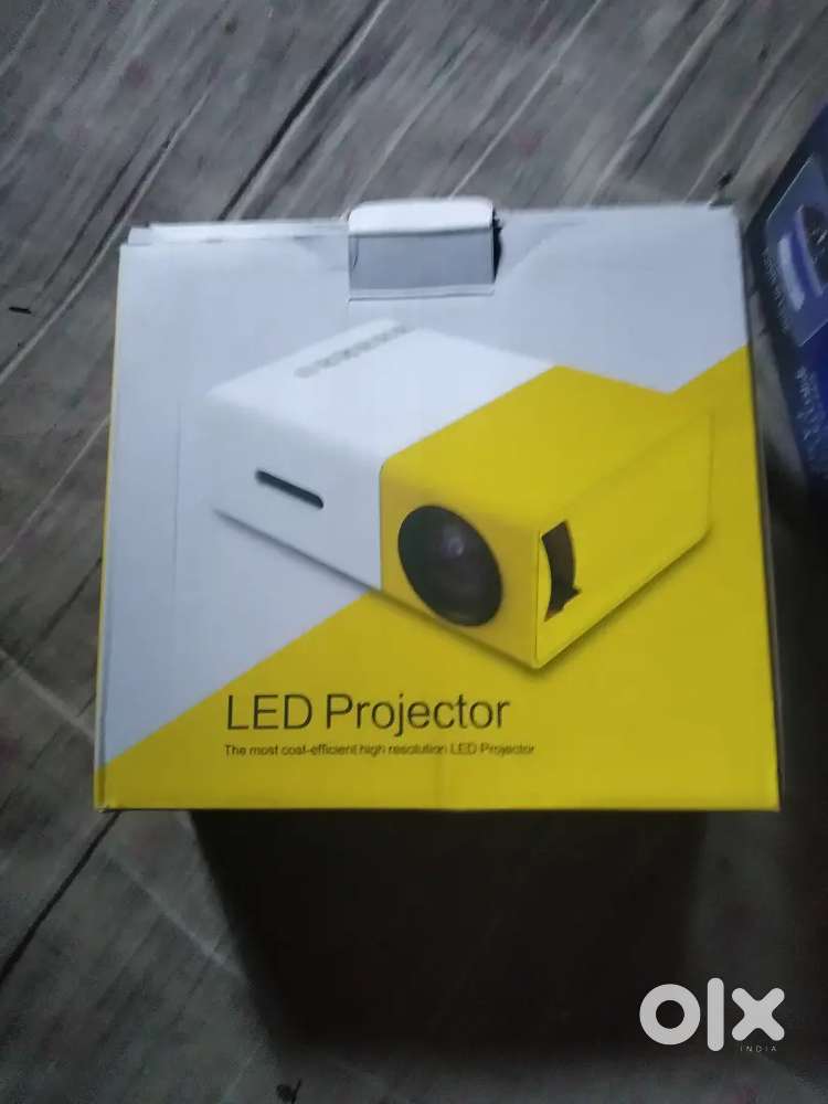 Sale of projector and lamp