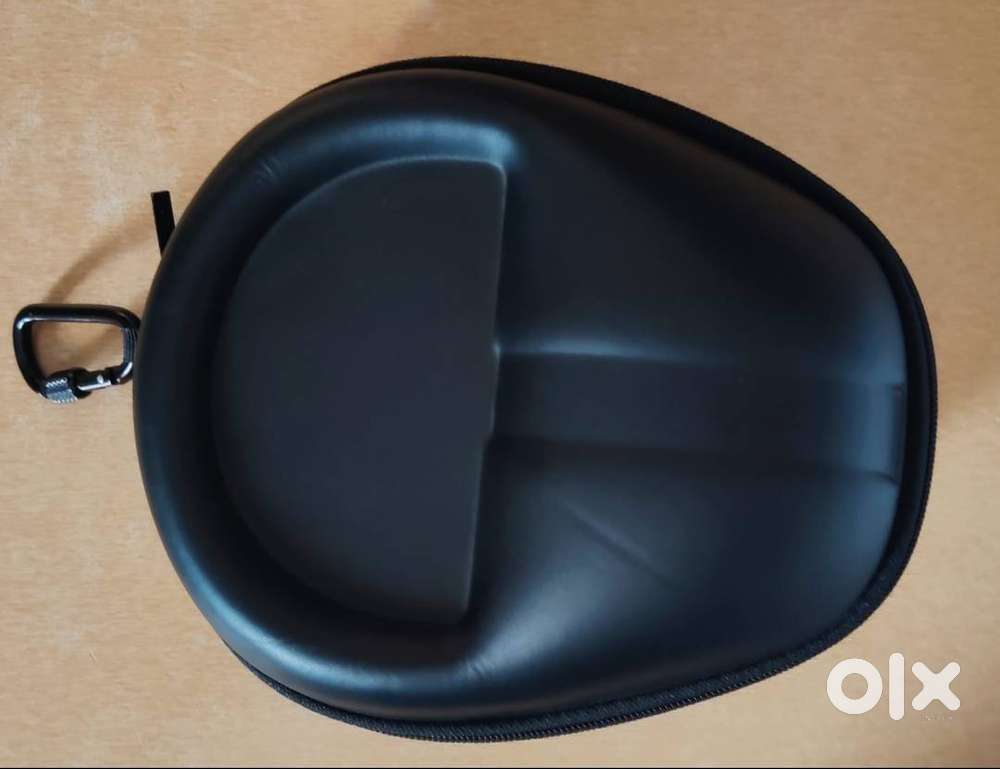 Headphone Cover – Waterproof, Shockproof, Like New – ₹300 (Negotiable)