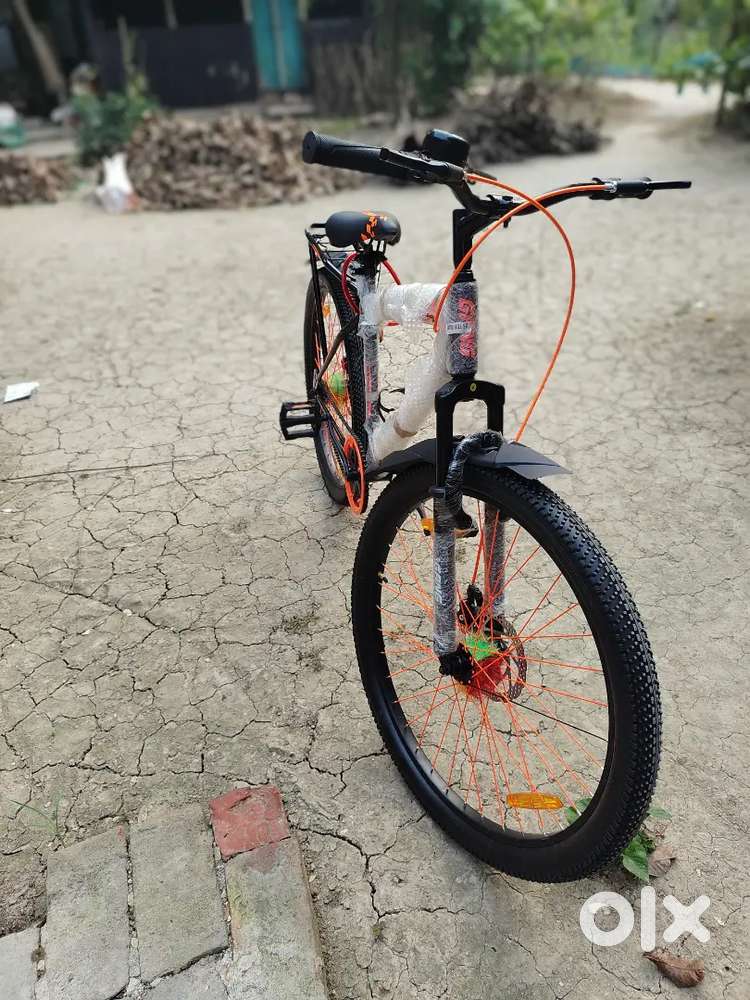 LEADER TORNADO 26T SIZE