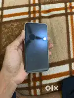 iPhone 13 Starlight Colour