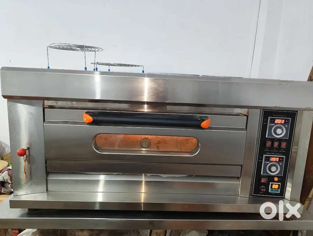 Gas oven, 30ltr plantery mixer