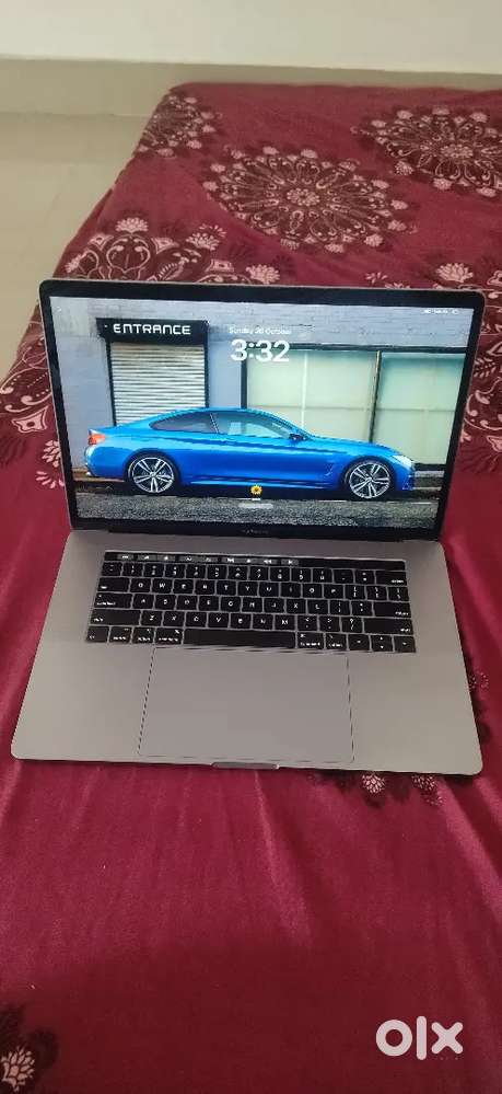 Apple MacBook Pro Touchbar Series 
Model A1990