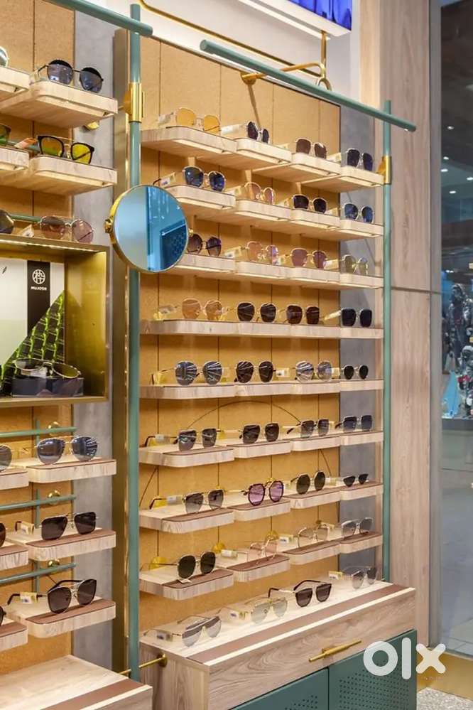 Optical staff required 4 yrs experience