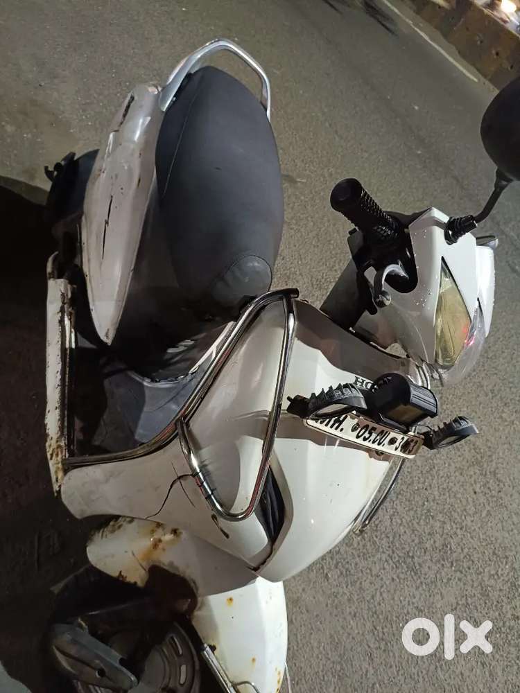 Scooty activa 3g urgent sell