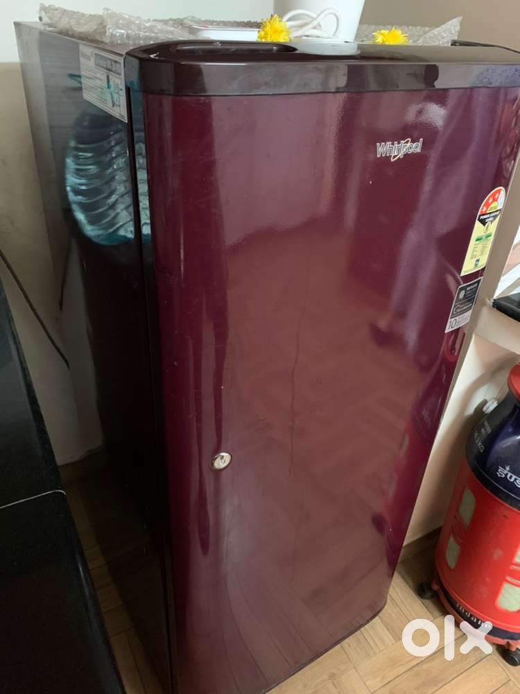 Whirlpool single door fridge in excellent condition