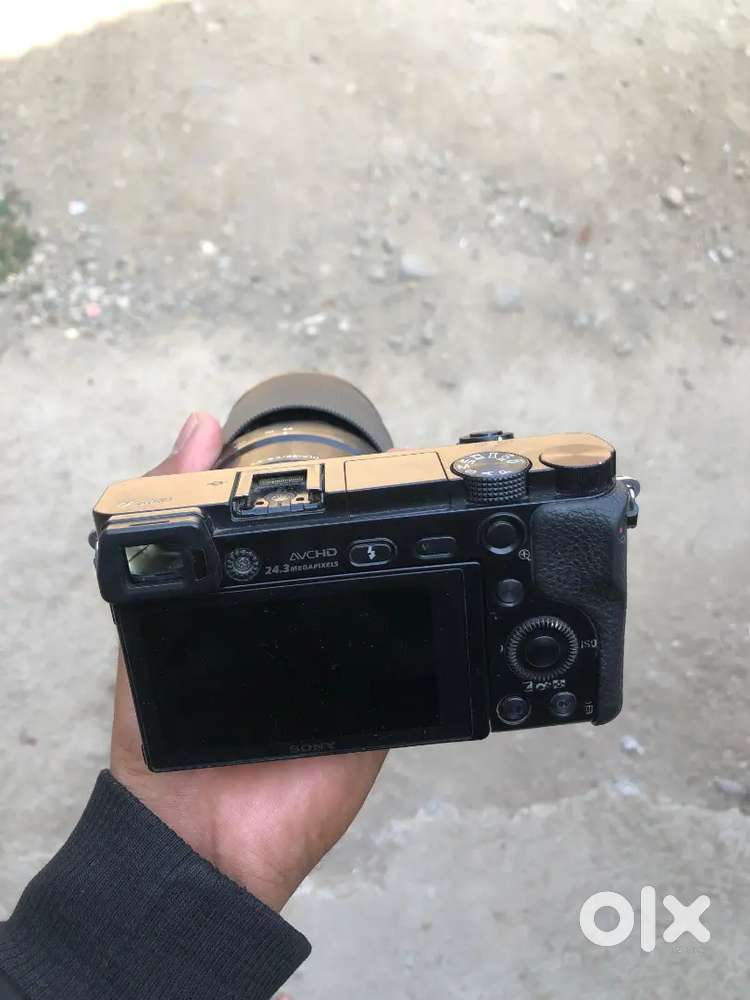 Sony a6000
