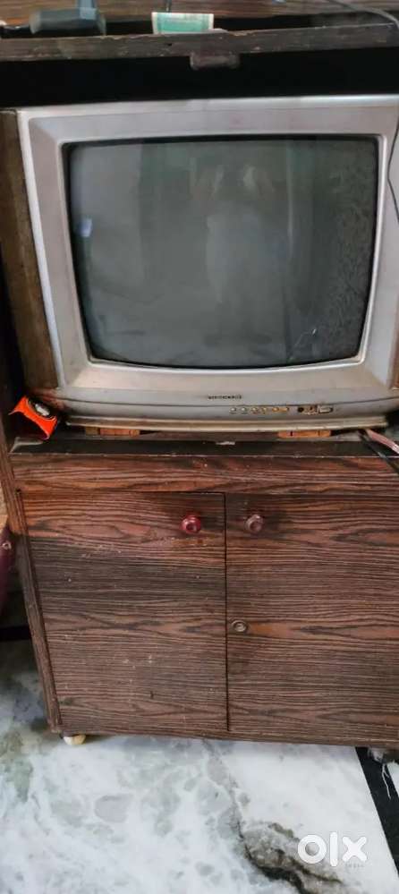 CRT TELEVISION WITH RACK (Working Condition)