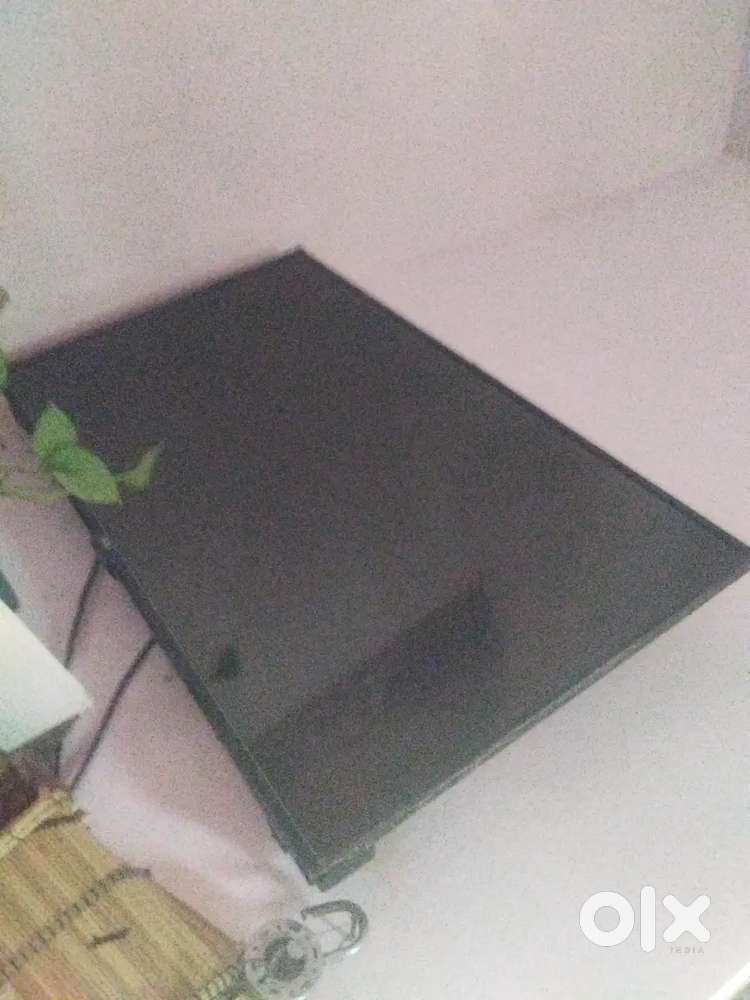 Ekai ki smart LED TV