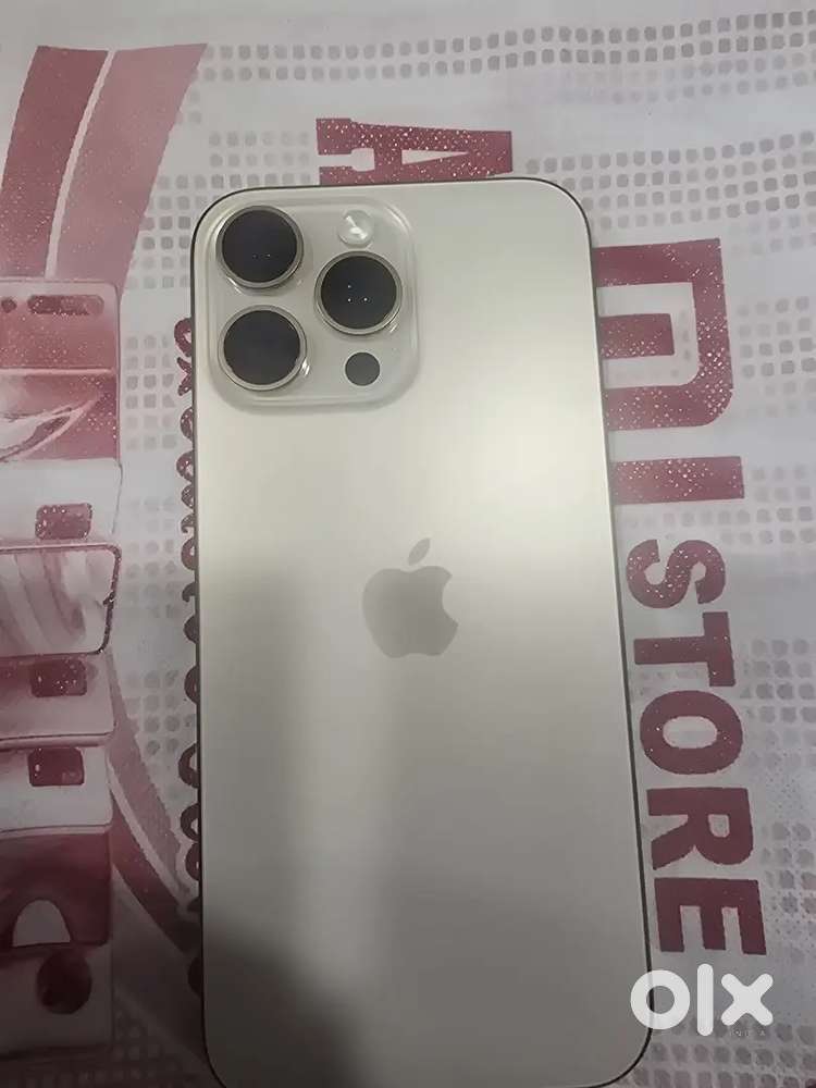 IPHONE 16 PRO MAX   256 GB  40 DAYS OLD  2 YEAR APPLE CARE