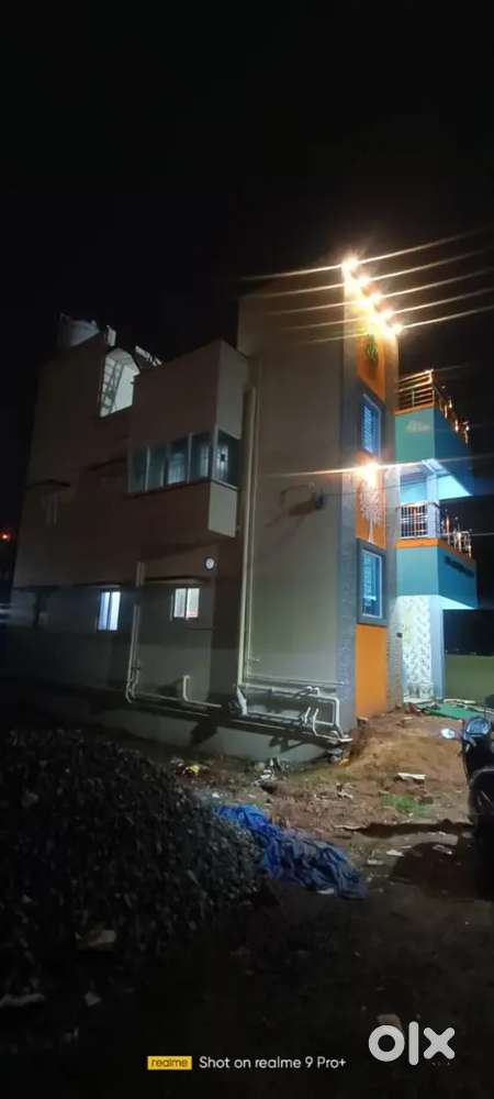Only ledies bachlor, old perungalathur  ,near main rood