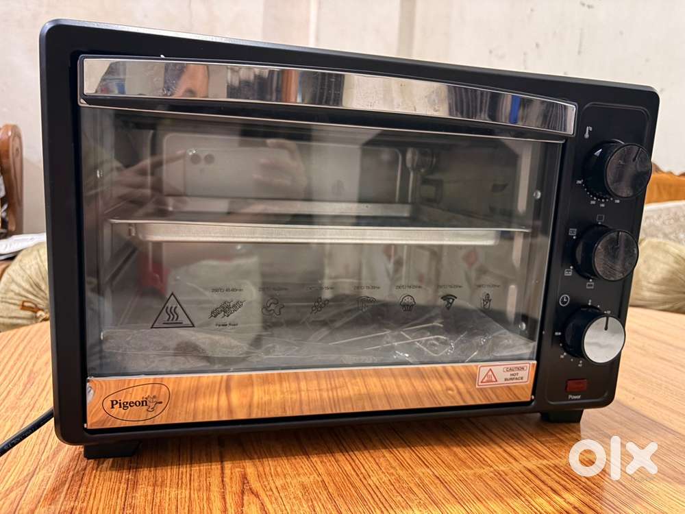 Pigeon 25-litre with rotisserie oven toastor (OTG)