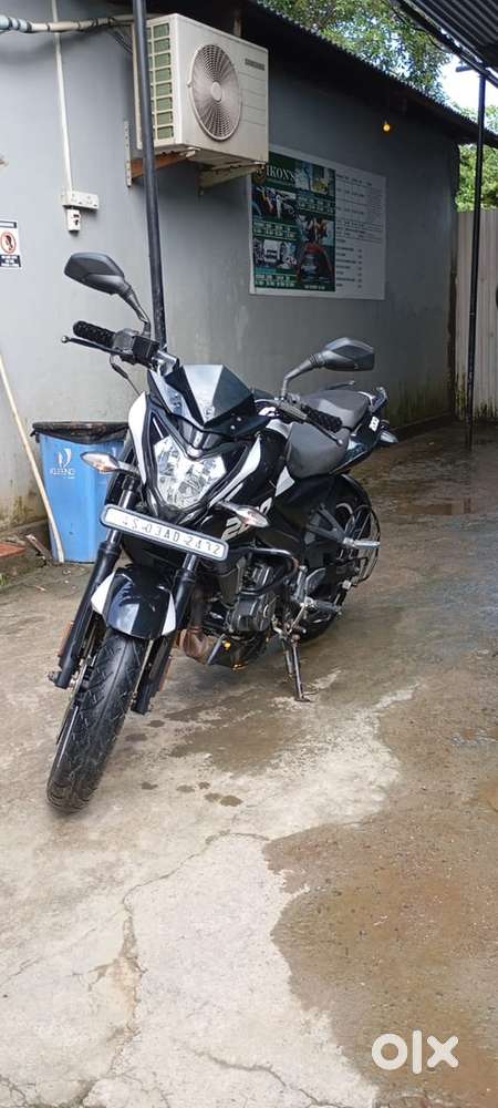 Ns 200 Model: 2020  Running km. 16800 Price. 75k slightly negotiable