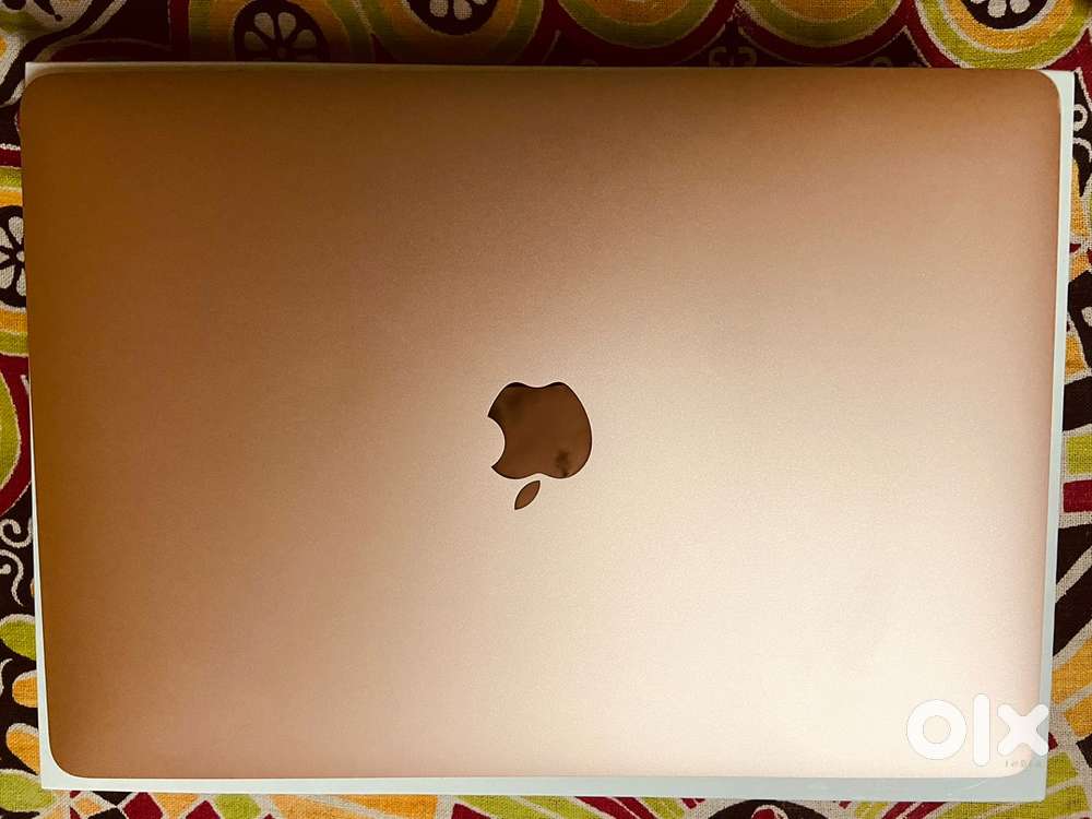 Apple Macbook M1