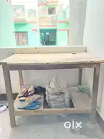 Good condition hai 6 table ki 2.5*3 size hai