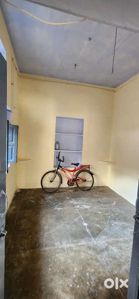 3 BHK House for Rent – Prime Location, Shanti Nagar(Nai Sadak,Lashkar)