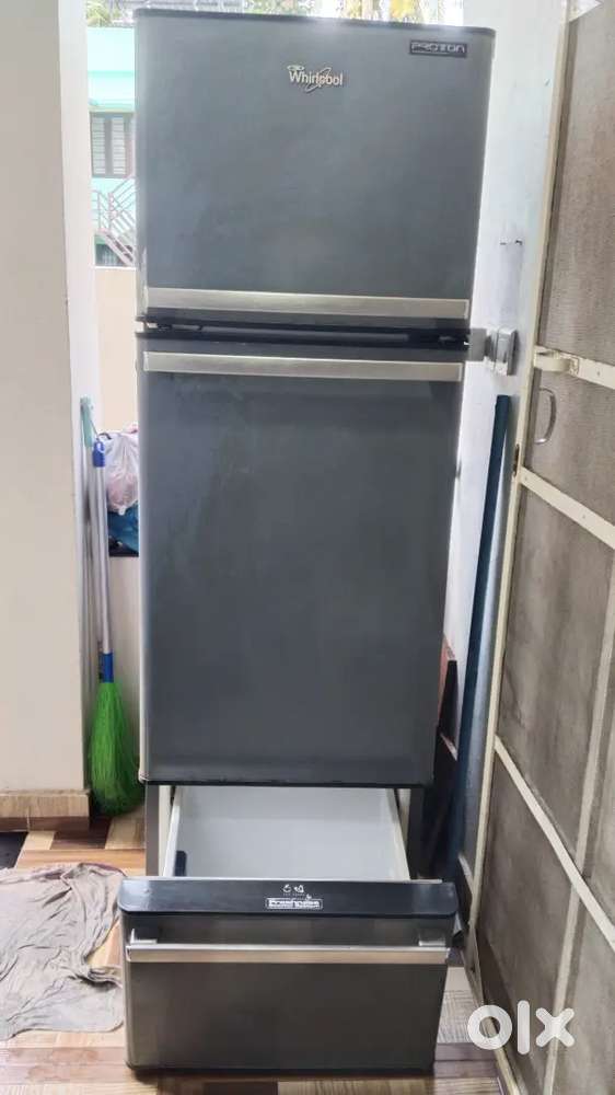 Whirlpool fridge 3 doors