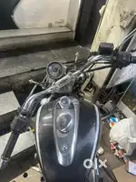 Bajaj avenger 220  2016 model