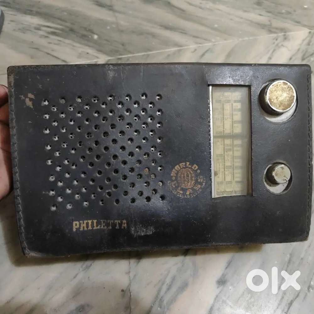 ANTIQUE RADIO