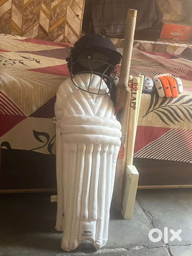 Cricket ket bat leg guard wicket hand clubs