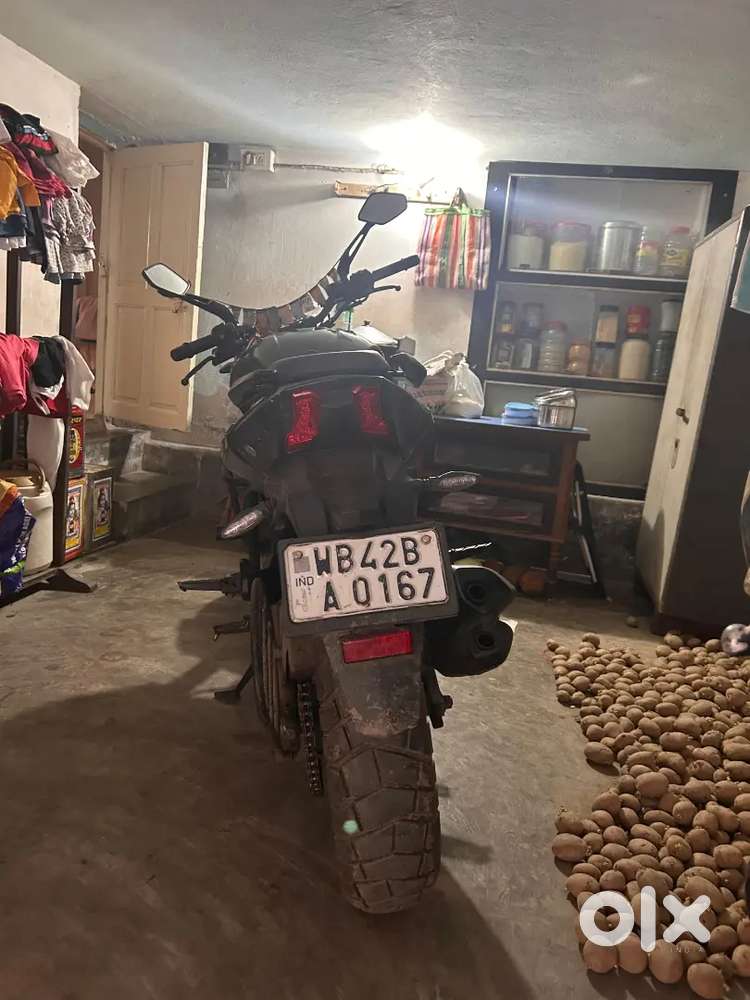 Bajaj Dominar 400