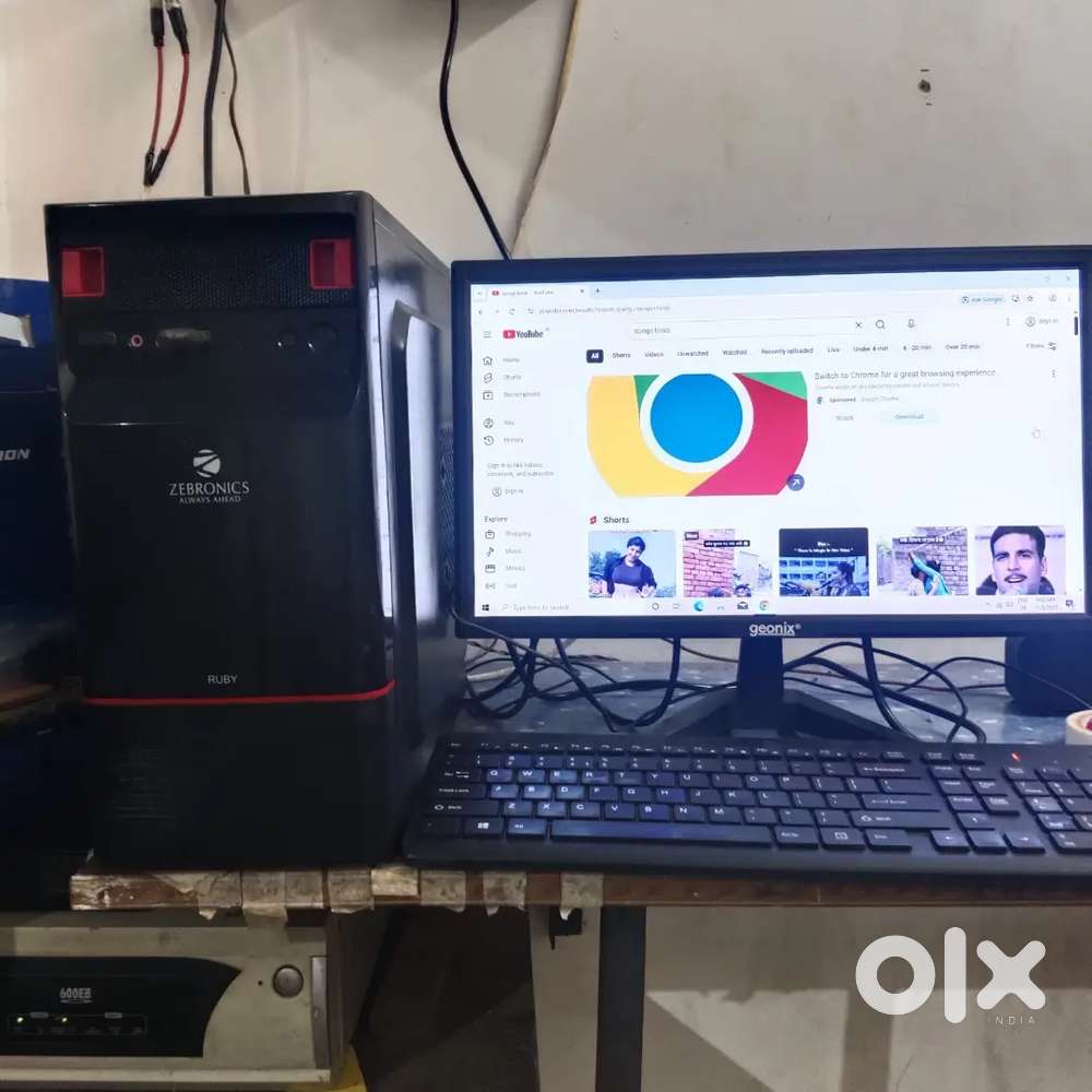 i7 4 TH GENERATION 4GB RAM 256 SSD 19INCH  KEYBOARD MOUSE WI-FI DONGLE