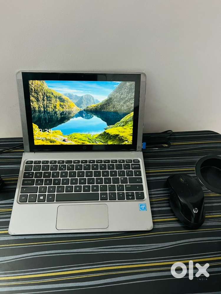 Hp pavilion x2 detachable touch screen laptop in good condition!