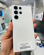 Selling my 6 month old Samsung  need urgent money
