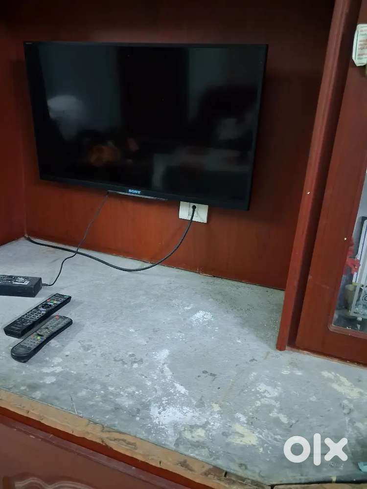 SONY BRAVIA SMART T.V