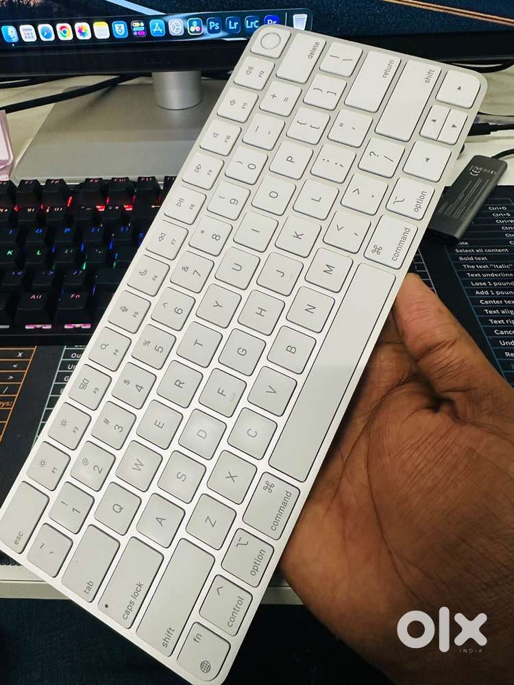 Apple Magic Keyboard with Touch ID White