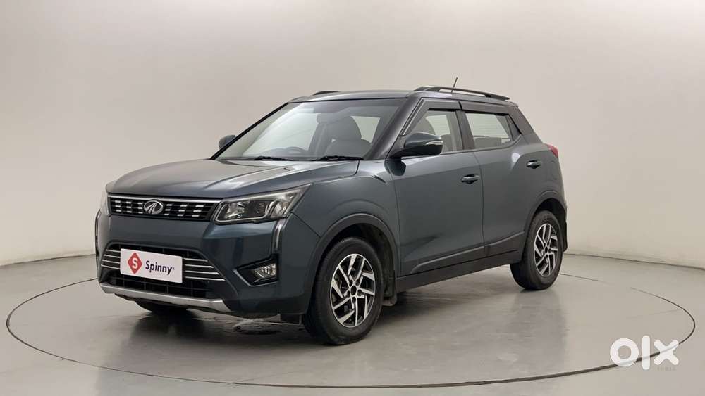Mahindra XUV300 W8 (O) 1.5 Diesel AMT, 2022, Diesel