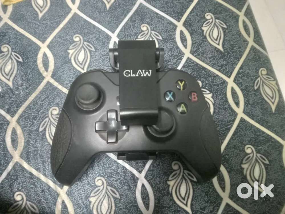 Claw Mobile Game pad controller