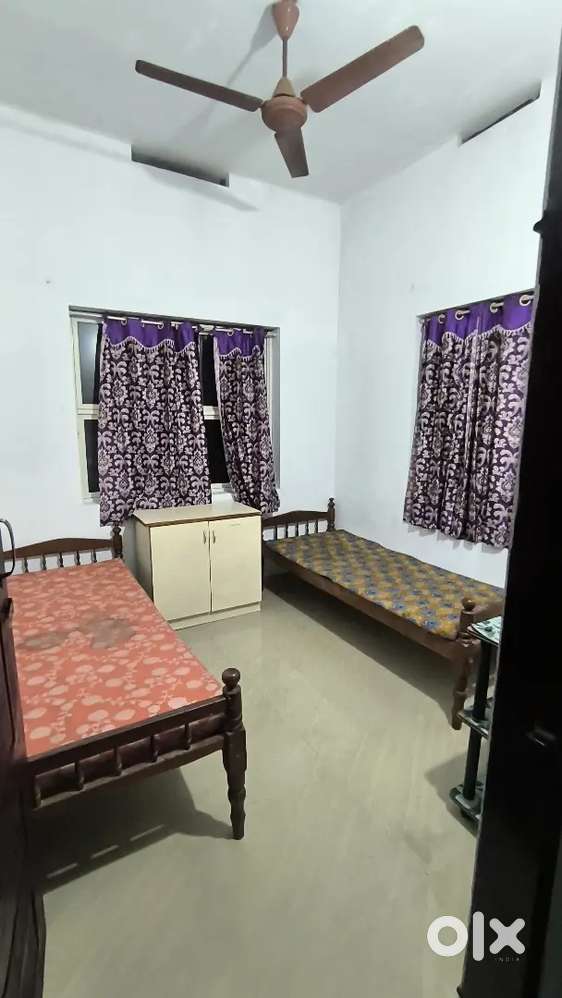 PG For ladies 2 shareing and 3 share